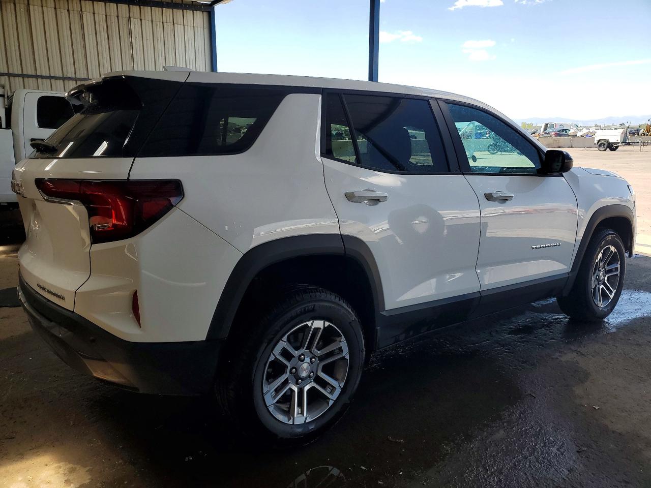3GKALUEG5TL398049 · 2026 GMC TERRAIN · 3/14
