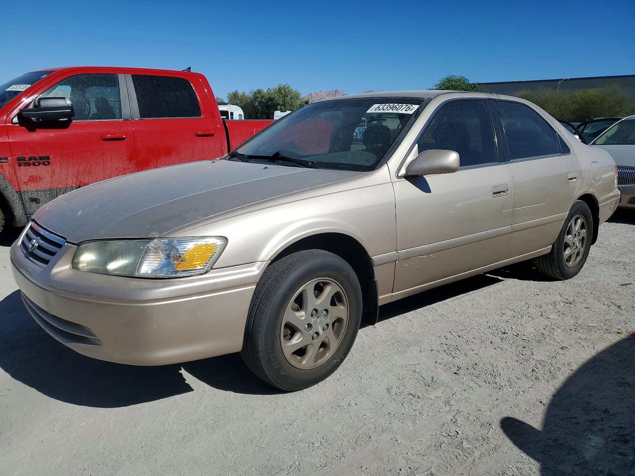 JT2BF28KXY0242517 · 2000 TOYOTA CAMRY