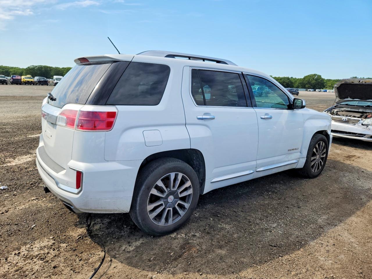 2GKFLRE38H6205565 · 2017 GMC TERRAIN · 3/13