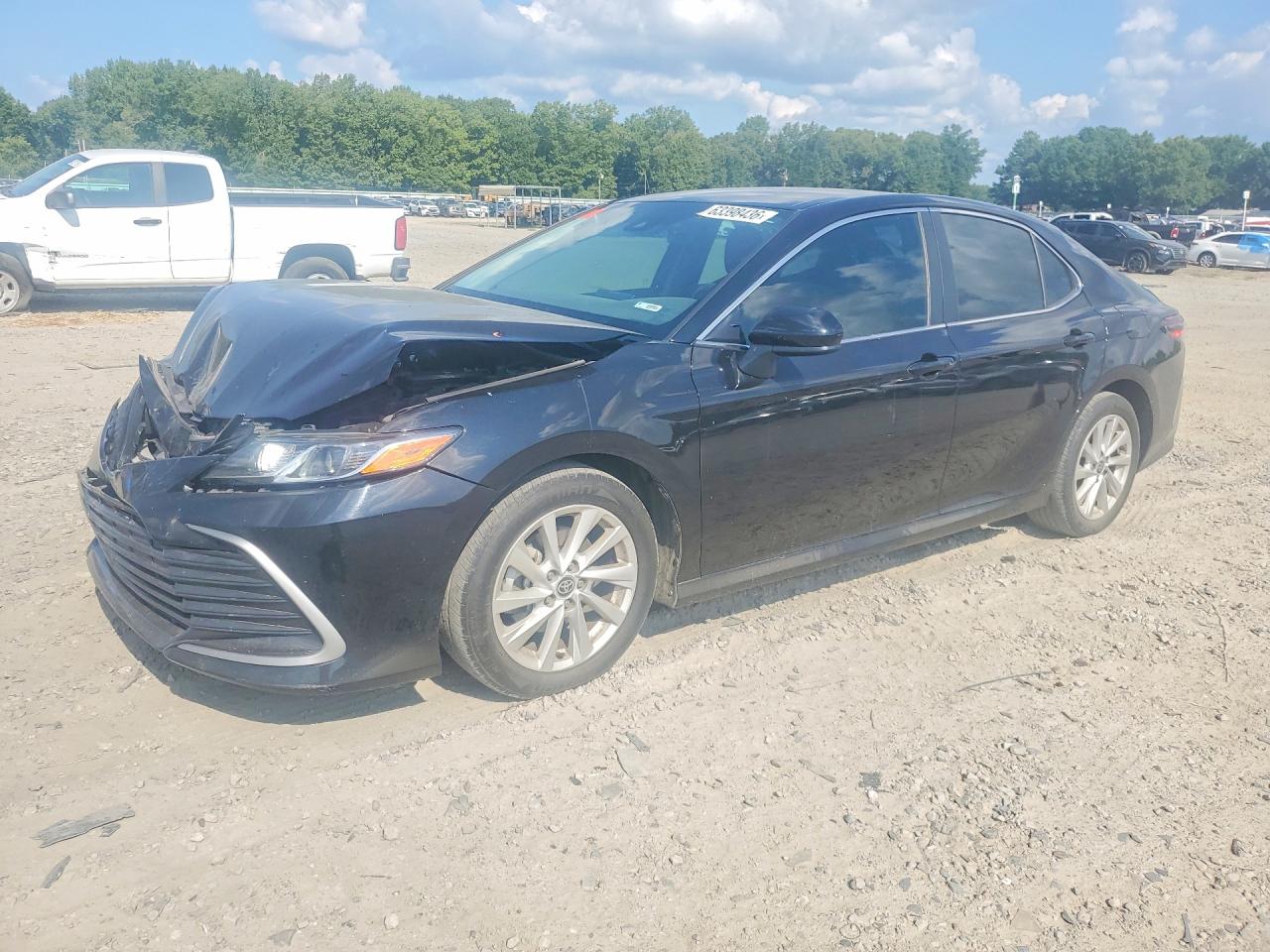 4T1C11AK5NU687777 · 2022 TOYOTA CAMRY