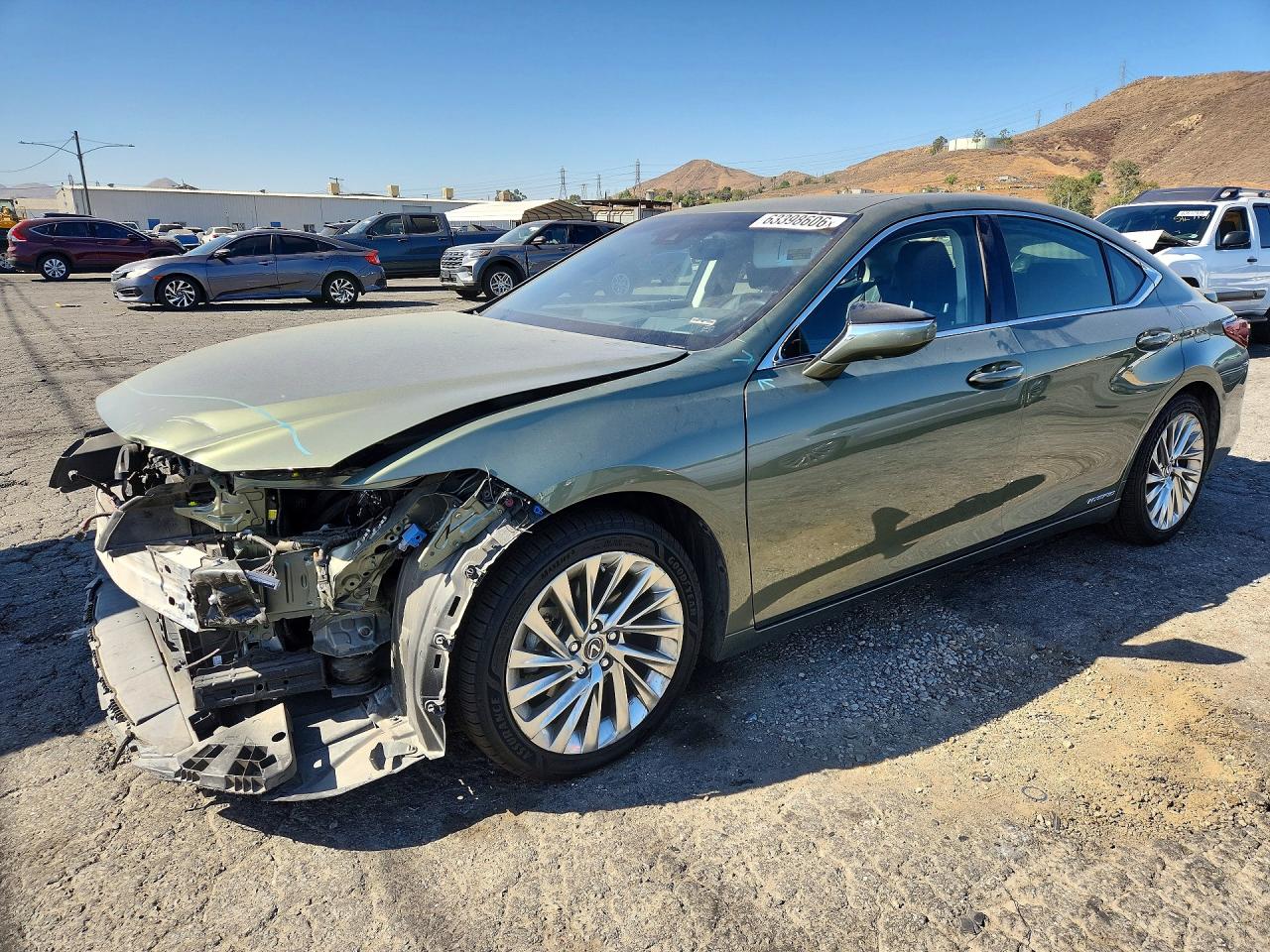 JTHB21B12K2038284 · 2019 LEXUS ES