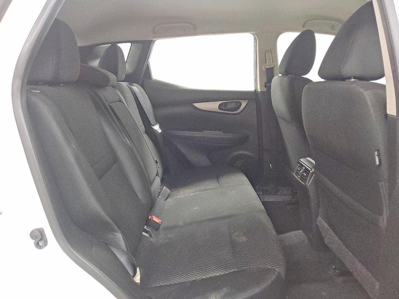 JN1BJ1CP1KW227480 · 2019 NISSAN ROGUE SPORT · 11/13