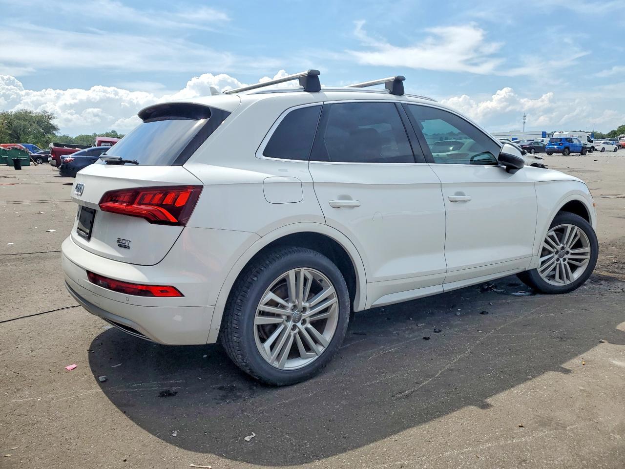 WA1BNAFY9J2244355 · 2018 AUDI Q5 · 3/12