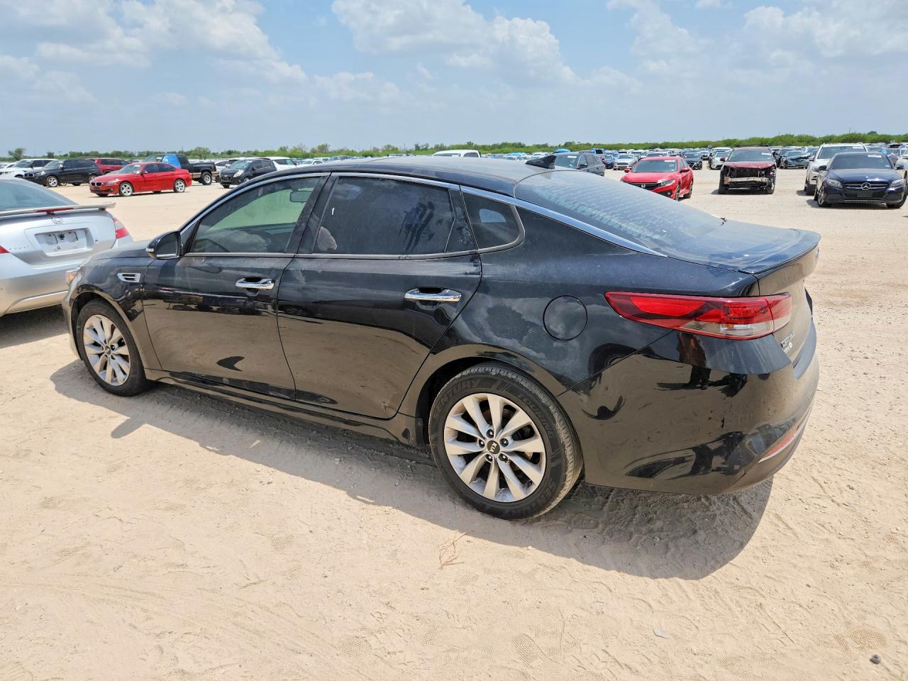 5XXGT4L37JG243727 · 2018 KIA OPTIMA · 2/12