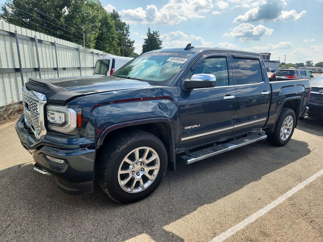 3GTU2PEC8JG235962 · 2018 GMC SIERRA