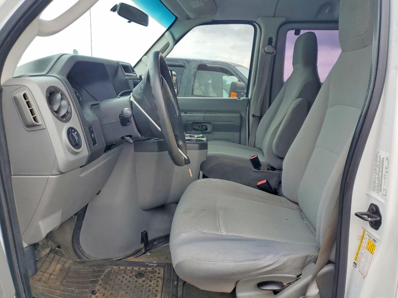 1FBSS3BL2BDA97925 · 2011 FORD ECONOLINE · 7/13
