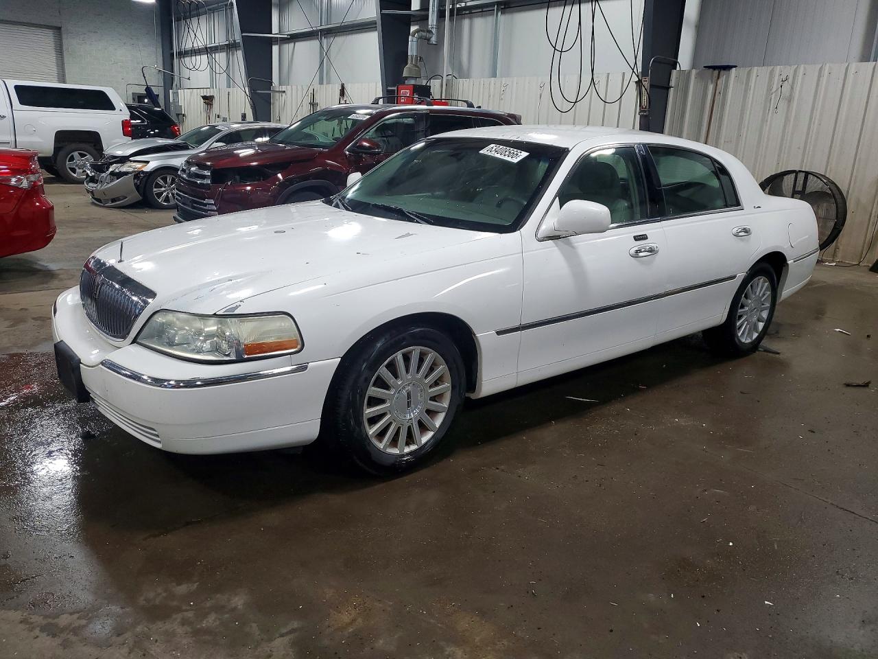 1LNHM81W63Y624847 · 2003 LINCOLN TOWN CAR