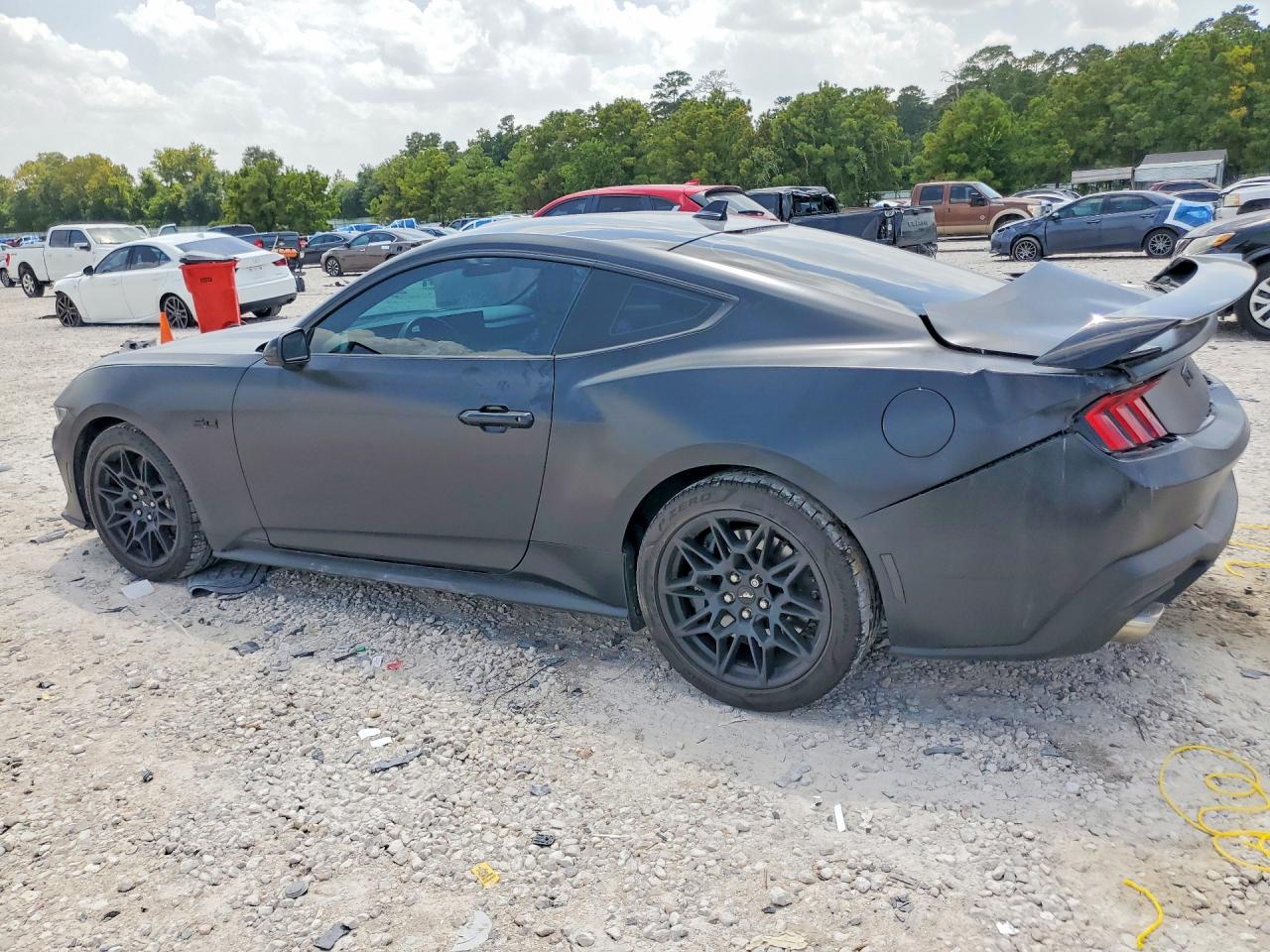 1FA6P8CF4R5427062 · 2024 FORD MUSTANG · 2/12