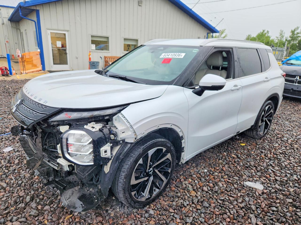 JA4J3VA83NZ091162 · 2022 MITSUBISHI OUTLANDER