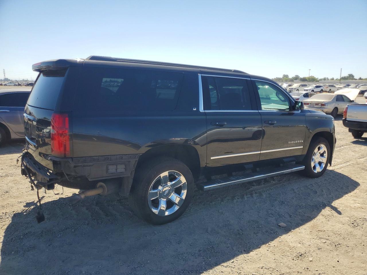 1GNSKHKC8HR397660 · 2017 CHEVROLET SUBURBAN · 3/14