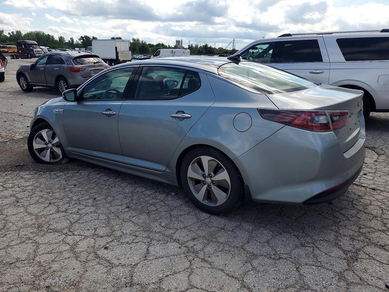 KNAGN4AD7F5084495 · 2015 KIA OPTIMA · 2/12