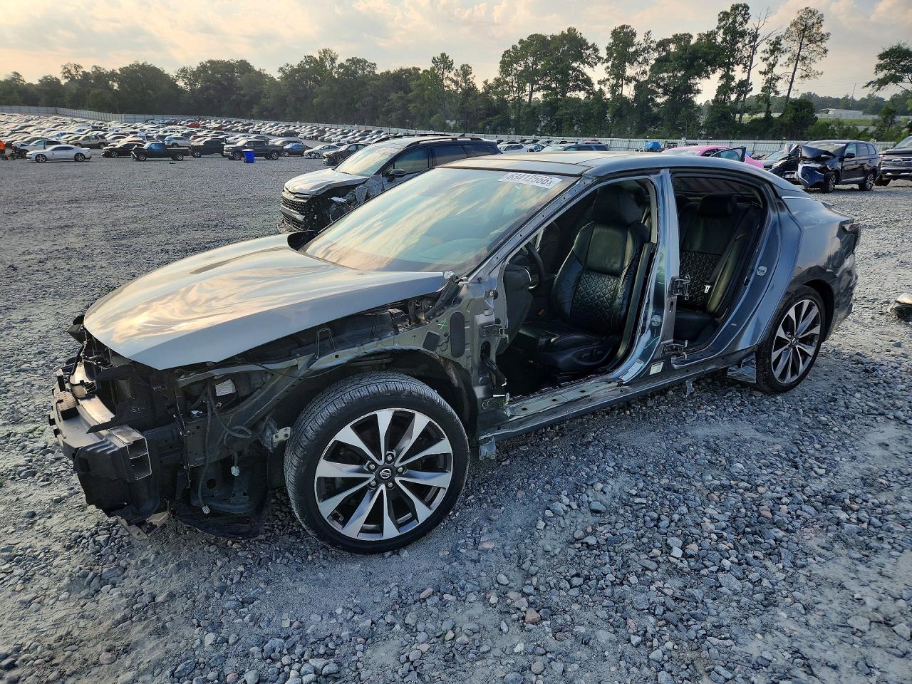 2019 NISSAN MAXIMA
