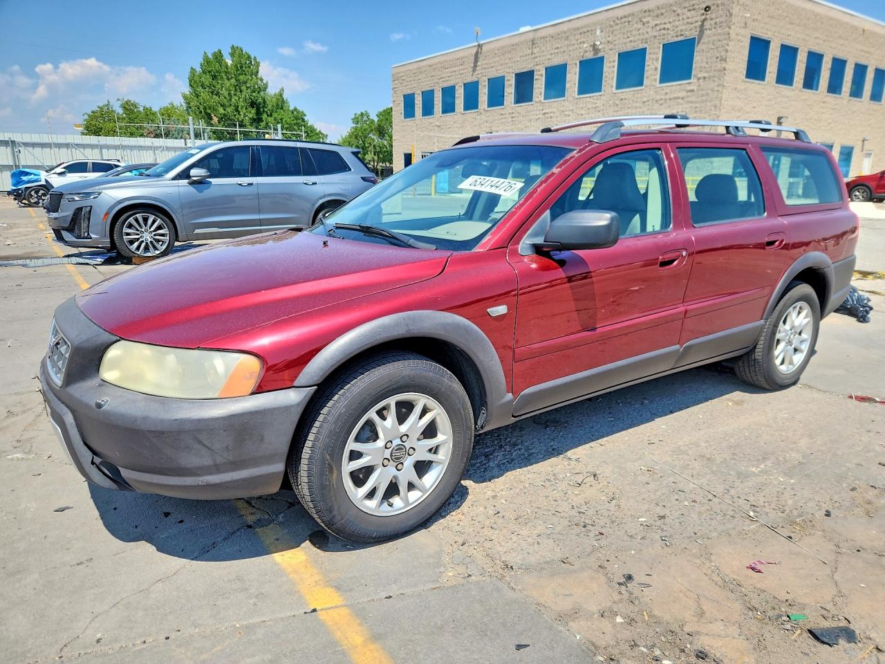 YV1SZ592951200998 · 2005 VOLVO XC70