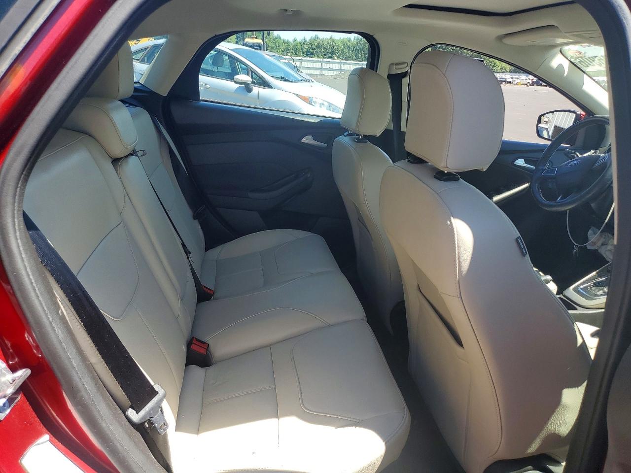 1FADP3N20HL268202 · 2017 FORD FOCUS · 10/12