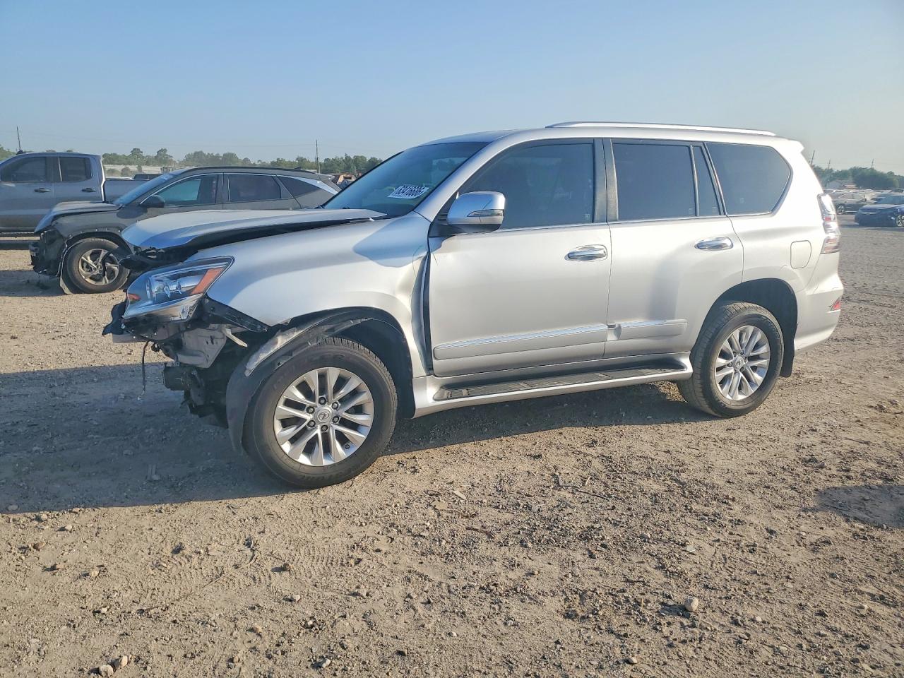 JTJBM7FX0K5232417 · 2019 LEXUS GX