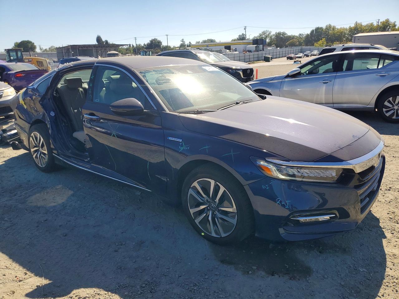1HGCV3F92KA010775 · 2019 HONDA ACCORD · 4/12