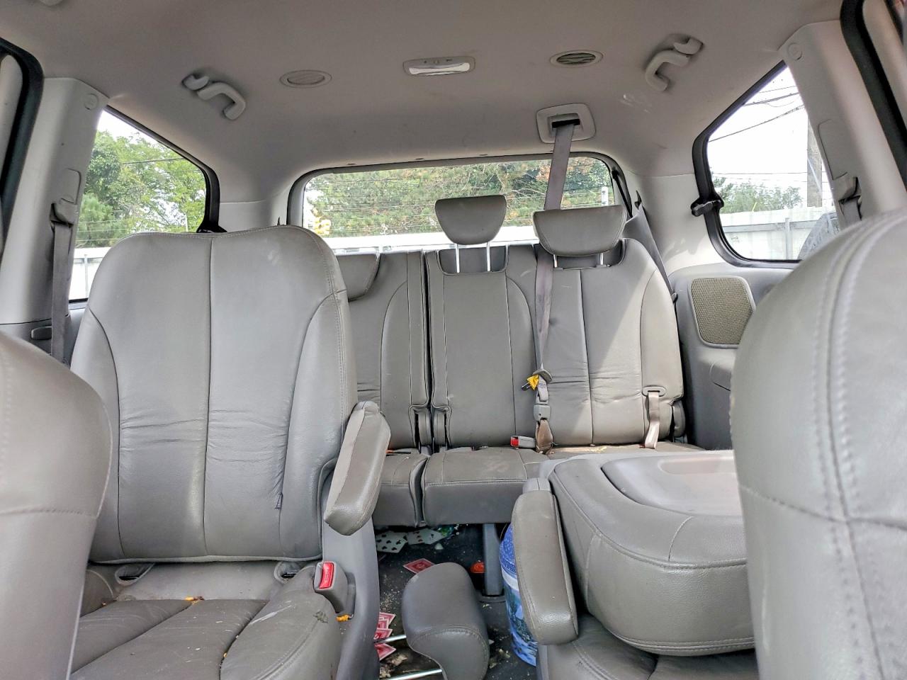 KNDMH4C37A6340414 · 2010 KIA SEDONA · 10/13