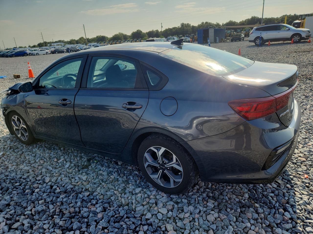 3KPF24AD4ME359247 · 2021 KIA FORTE · 2/12