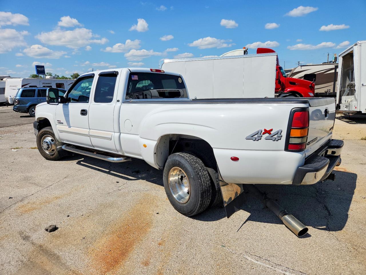 1GCJK39275E125737 · 2005 CHEVROLET SILVERADO · 2/12