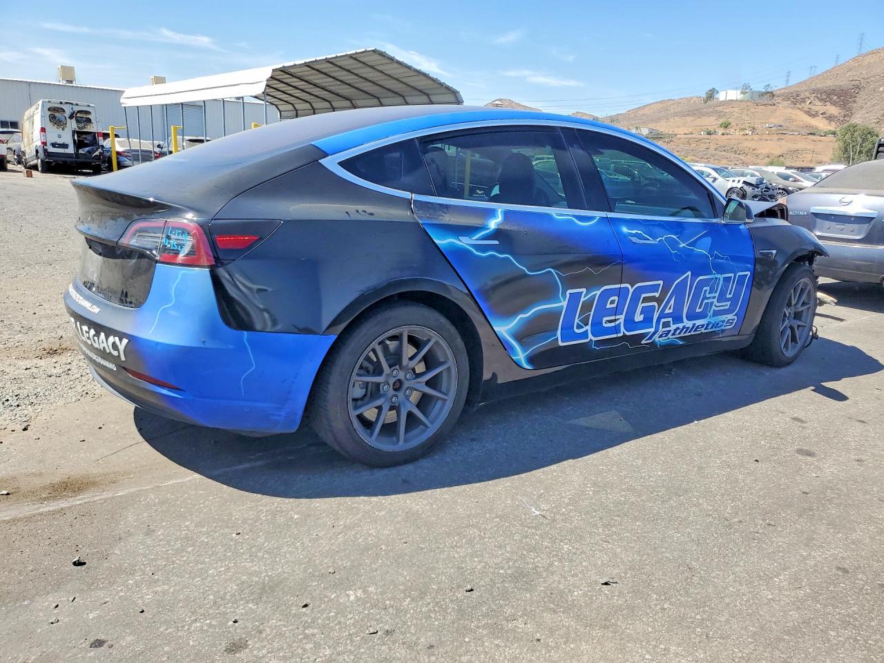 5YJ3E1EA4JF034385 · 2018 TESLA MODEL 3 · 3/12