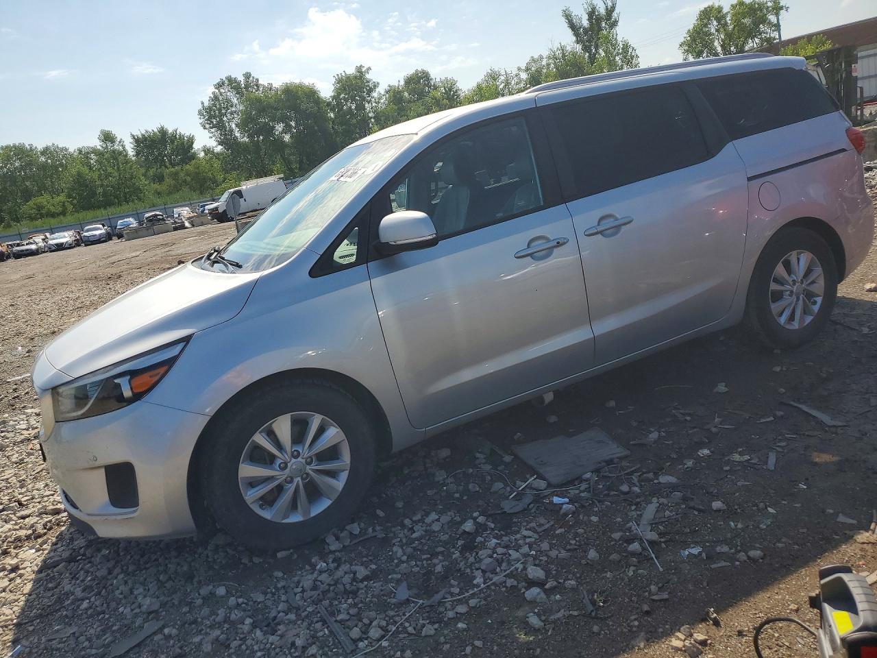 KNDMB5C11J6372524 · 2018 KIA SEDONA