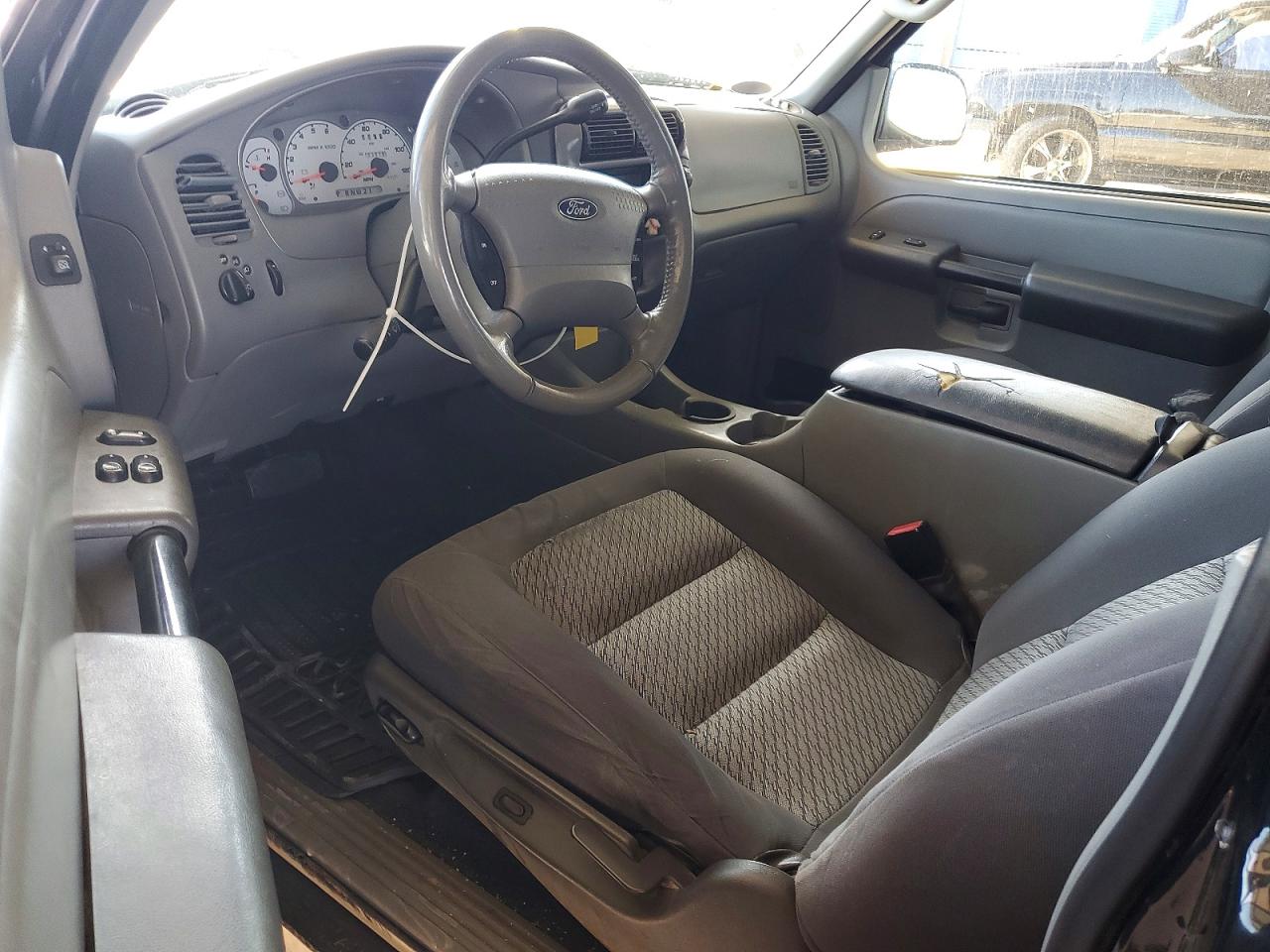 1FMZU70E53UC12059 · 2003 FORD EXPLORER · 8/12