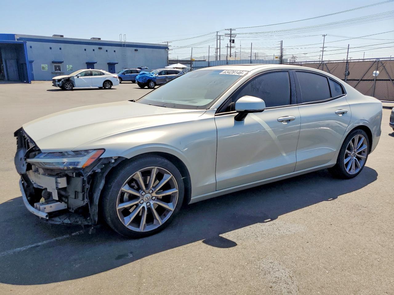7JR102FK1KG000674 · 2019 VOLVO S60