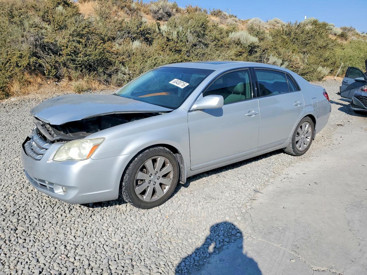 2005 TOYOTA AVALON