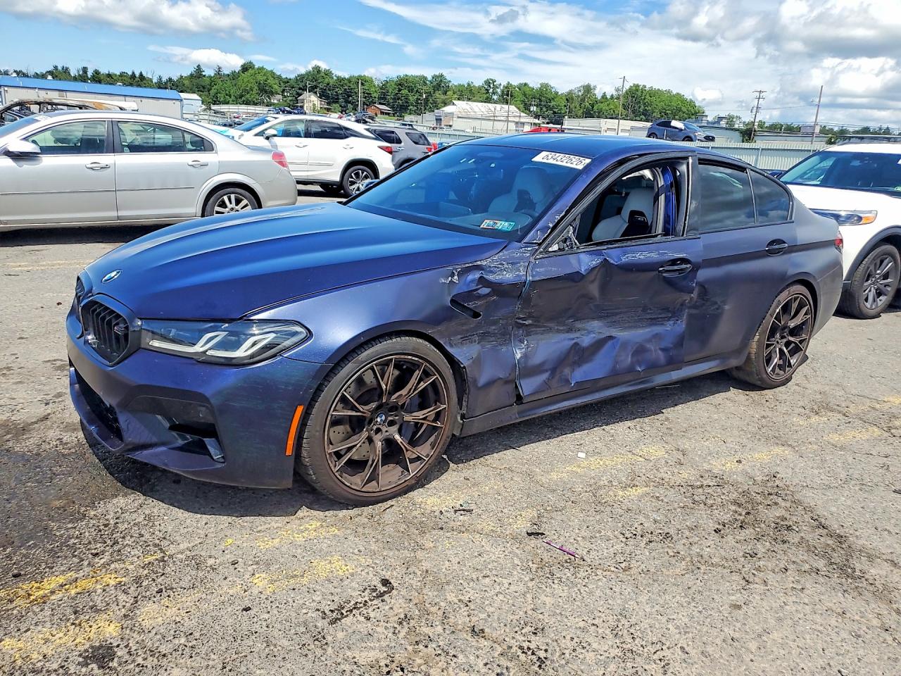 2022 BMW M5