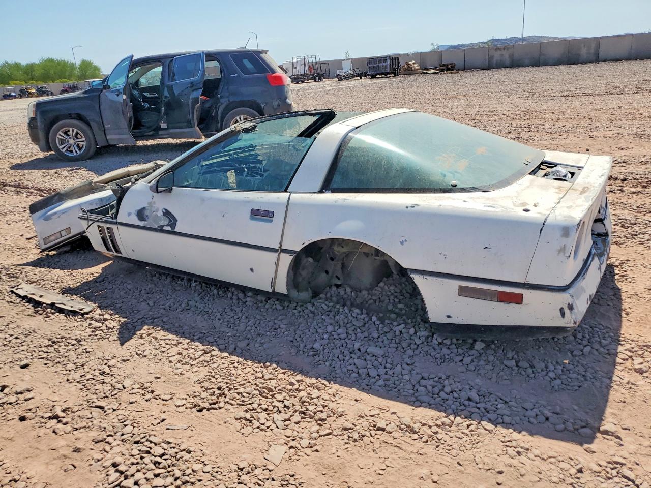 1G1AY0786E5136404 · 1984 CHEVROLET CORVETTE · 2/13