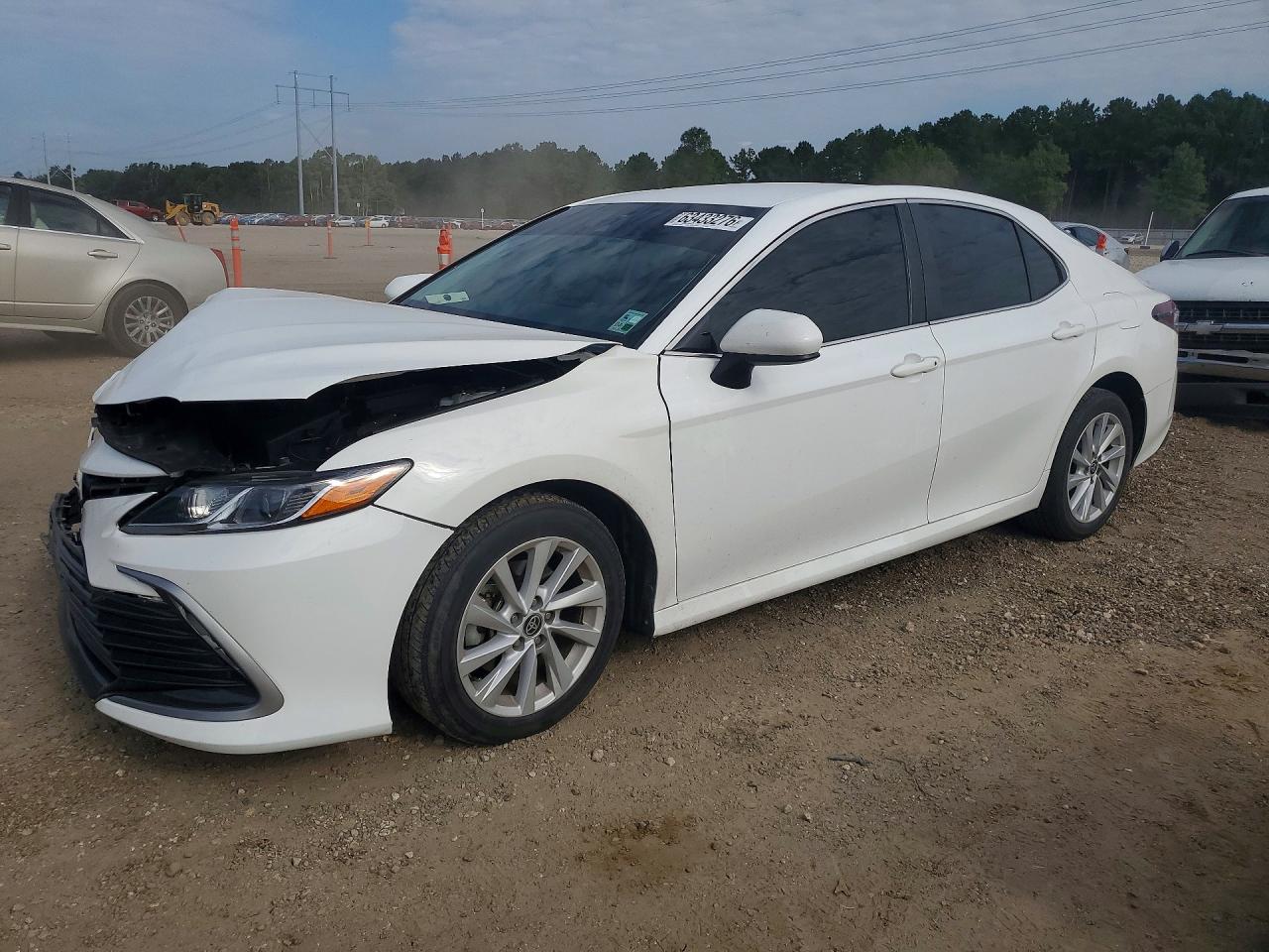 4T1C11AK1NU681524 · 2022 TOYOTA CAMRY