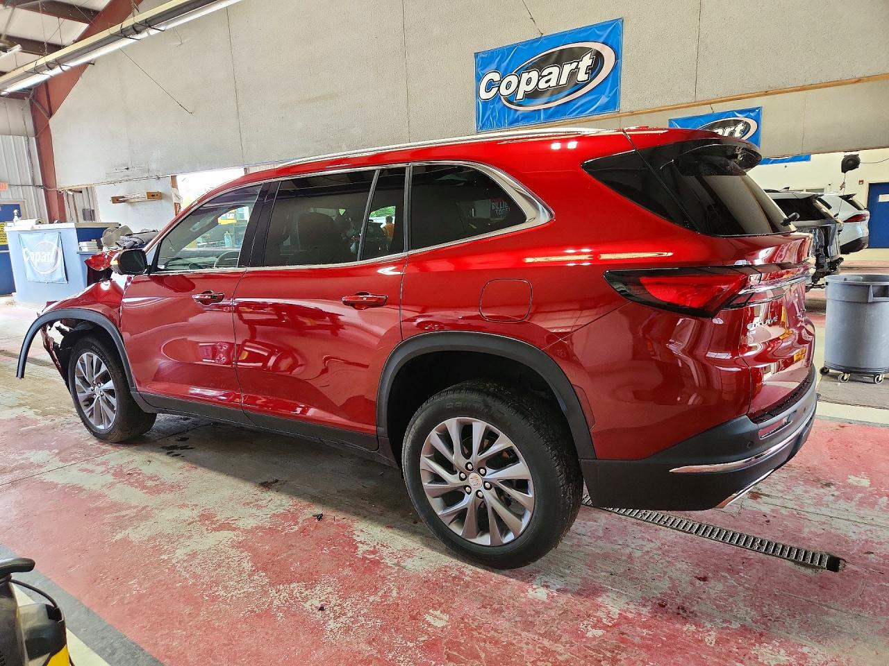 5GAEVAKS7TJ289499 · 2026 BUICK ENCLAVE · 2/13