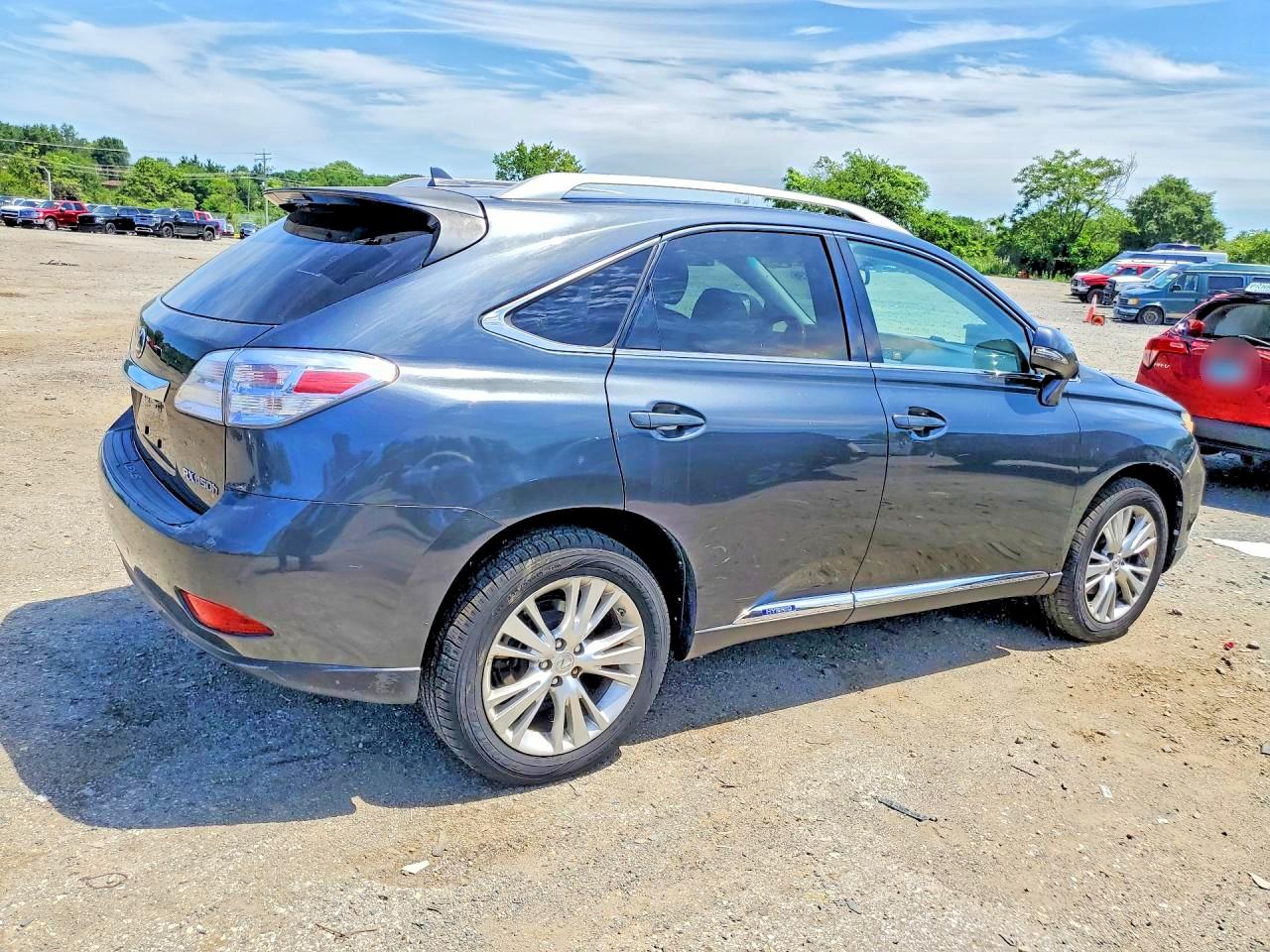 JTJBC1BA6B2042219 · 2011 LEXUS RX · 3/13