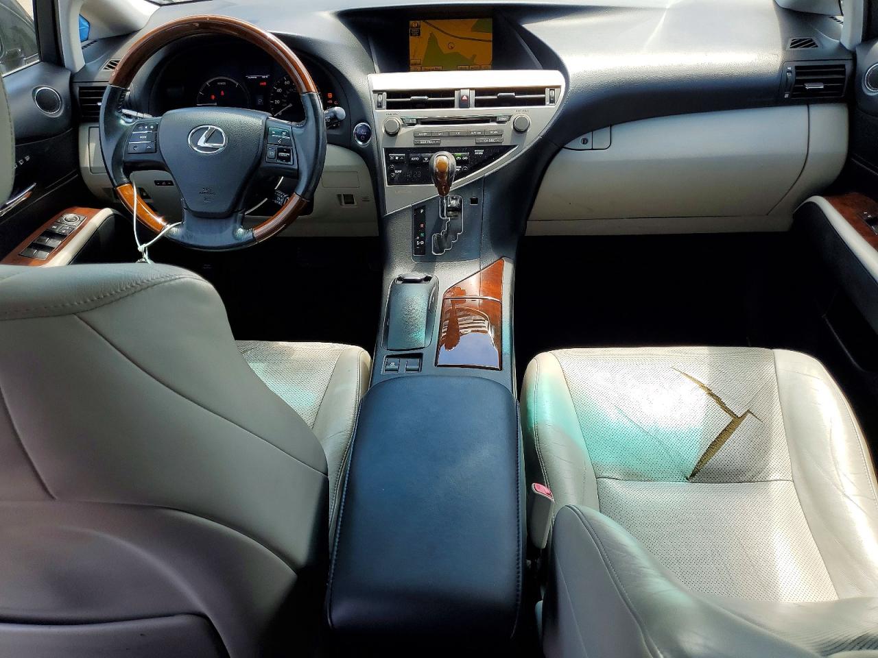 JTJBC1BA6B2042219 · 2011 LEXUS RX · 8/13
