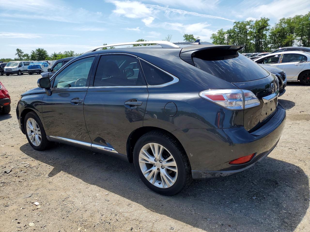 JTJBC1BA6B2042219 · 2011 LEXUS RX · 2/13