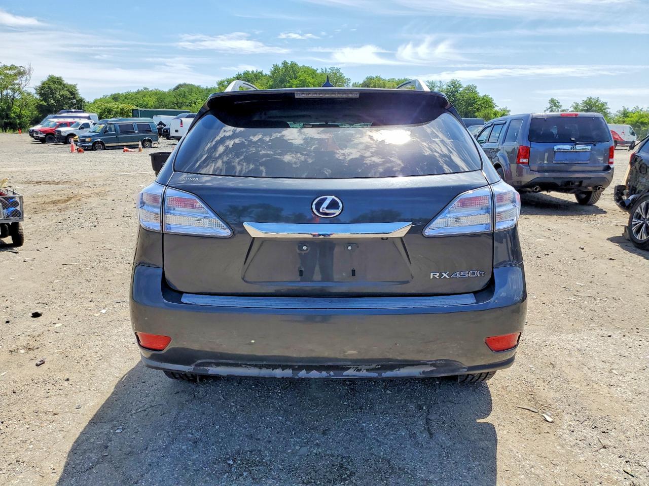 JTJBC1BA6B2042219 · 2011 LEXUS RX · 6/13