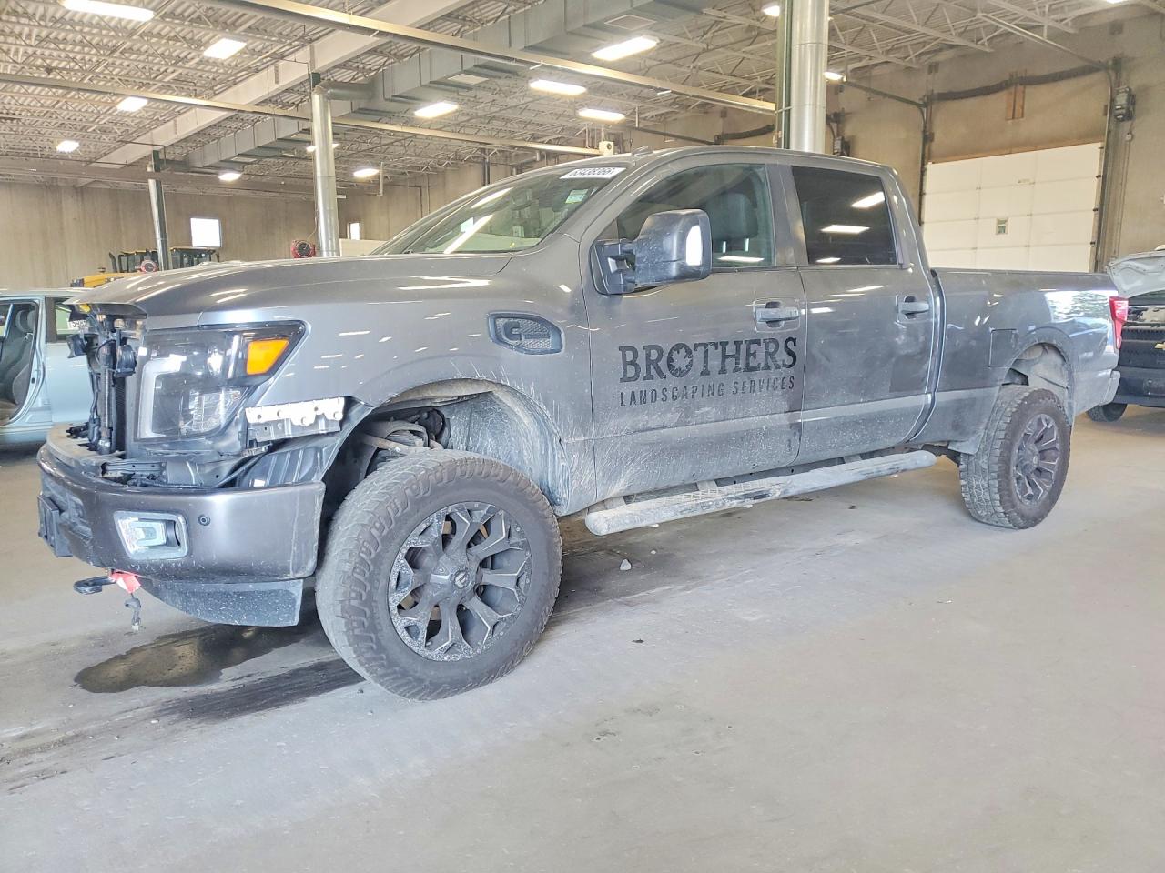1N6BA1F45JN524882 · 2018 NISSAN TITAN XD