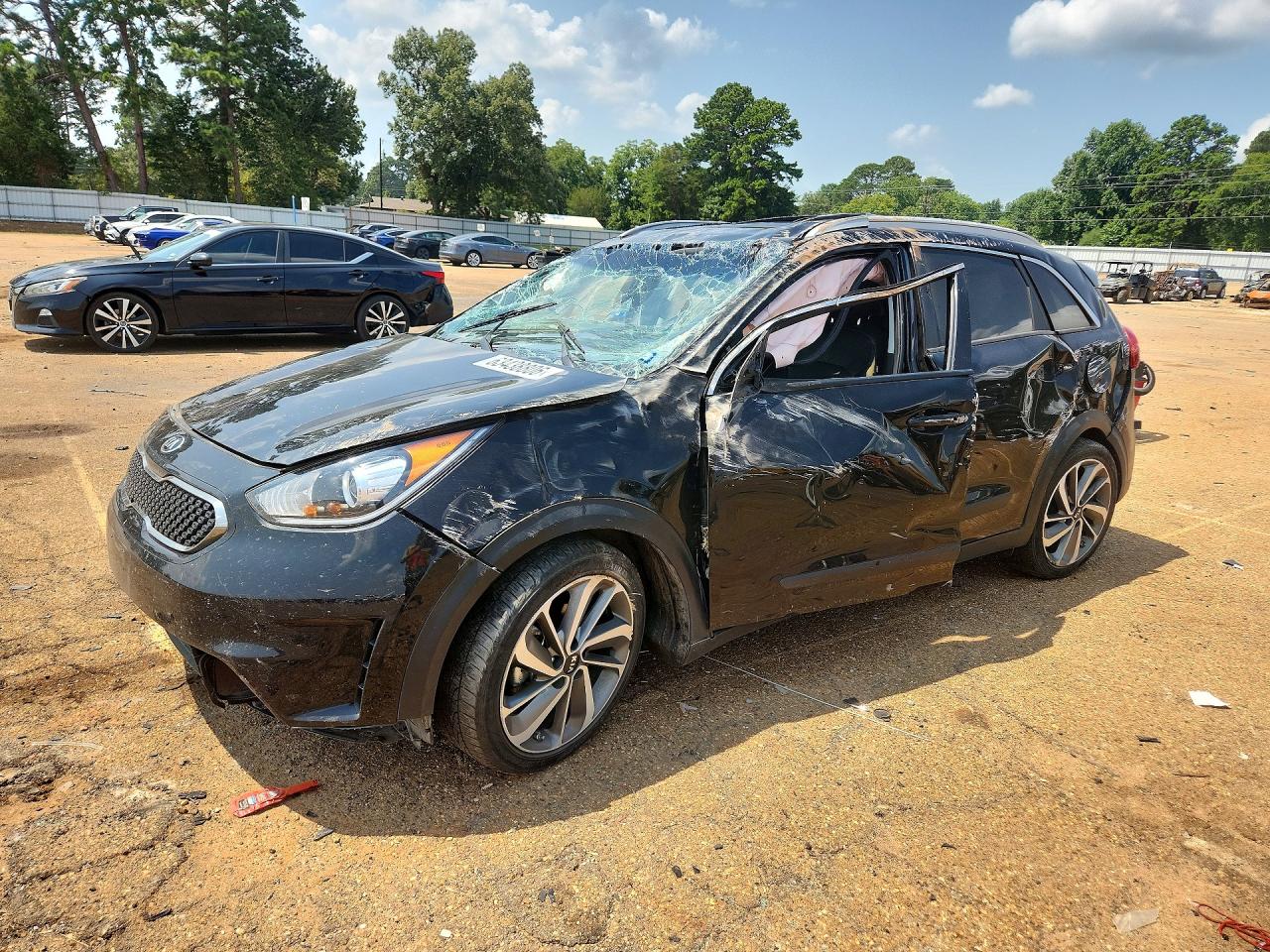 KNDCE3LC6K5223316 · 2019 KIA NIRO