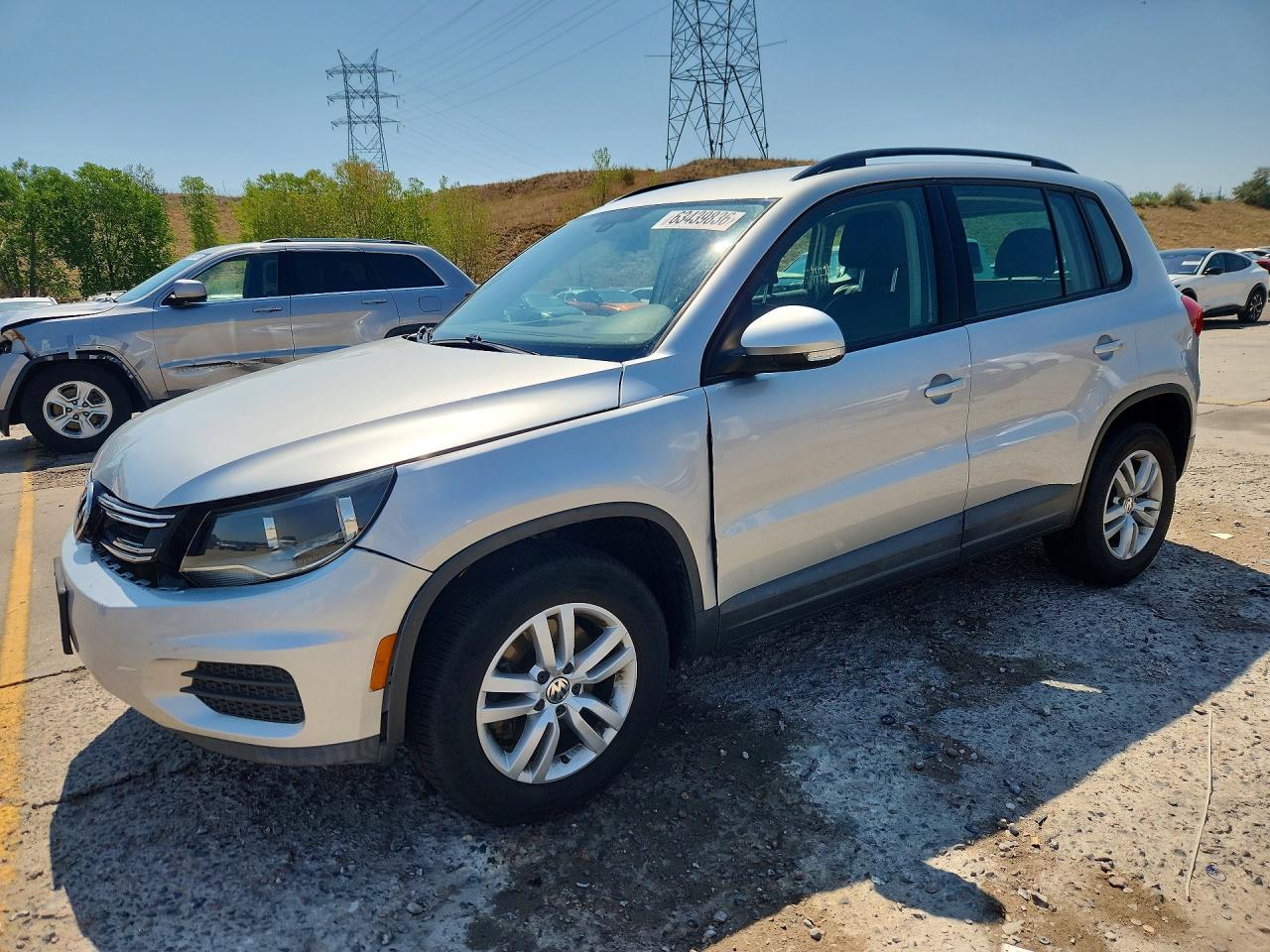 WVGBV7AX2GW610600 · 2016 VOLKSWAGEN TIGUAN