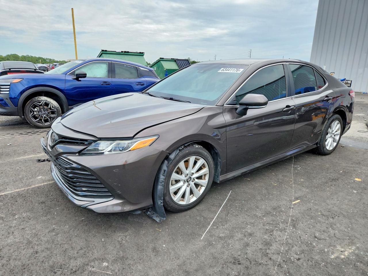 4T1B11HK6JU574237 · 2018 TOYOTA CAMRY