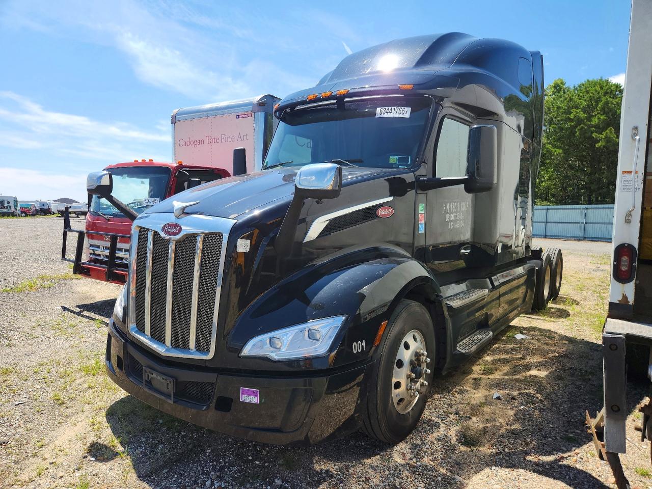 1XPBD49X9PD855818 · 2023 PETERBILT 579