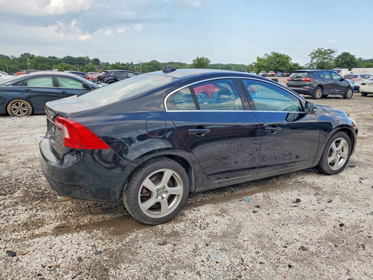 YV1622FS0C2044060 · 2012 VOLVO S60 · 3/12