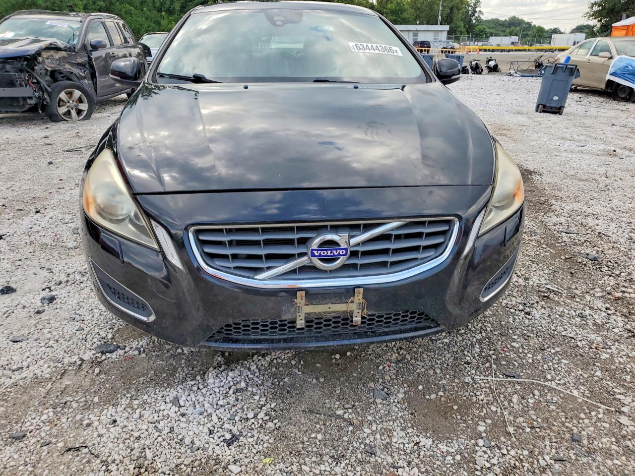 YV1622FS0C2044060 · 2012 VOLVO S60 · 5/12
