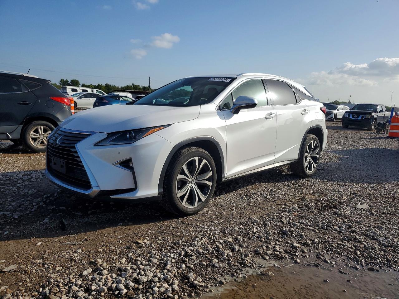 2T2ZZMCA8JC116333 · 2018 LEXUS RX 350