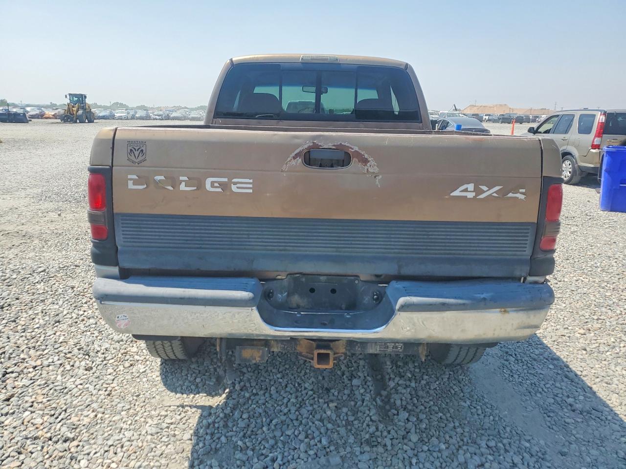 1B7KF23Z9YJ155391 · 2000 DODGE RAM 2500 · 6/12