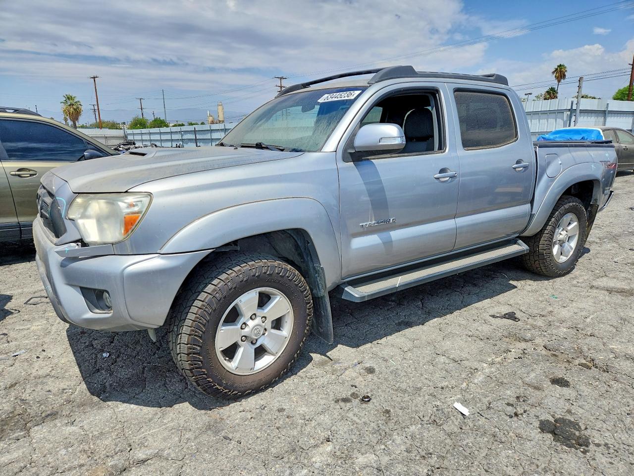 3TMJU4GN1FM187529 · 2015 TOYOTA TACOMA