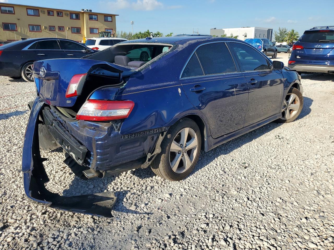 4T1BF3EKXAU501809 · 2010 TOYOTA CAMRY · 3/12