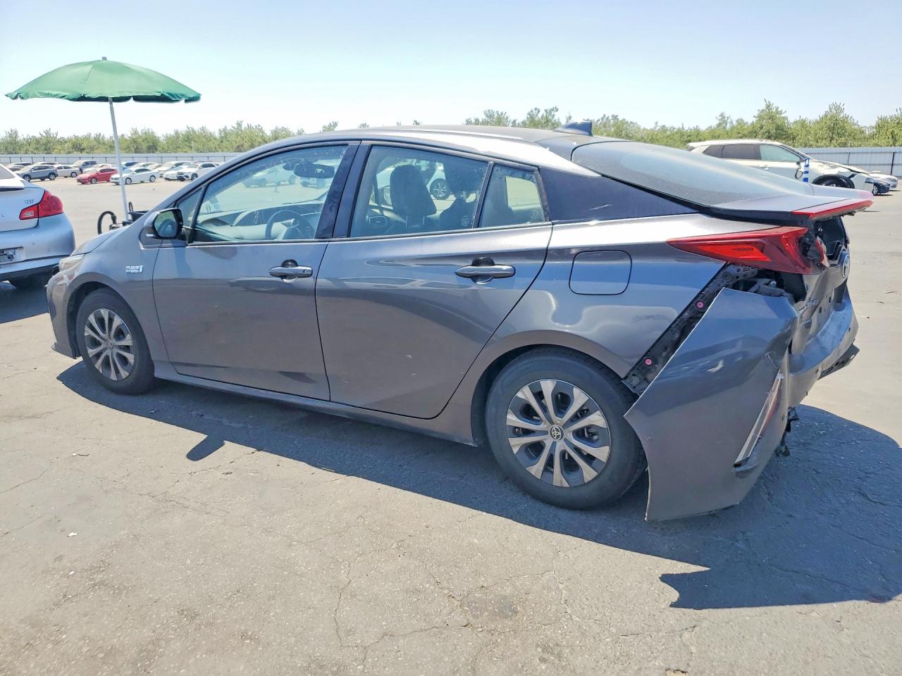 JTDKARFP6L3148378 · 2020 TOYOTA PRIUS PRIME · 2/13