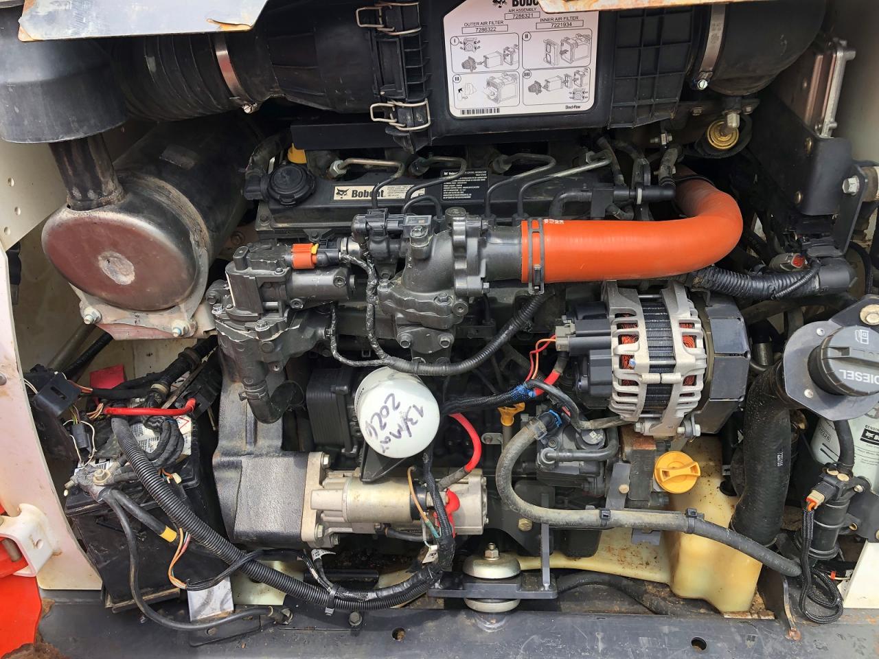 B57T11681 · 2022 BOBCAT 236 · 10/11