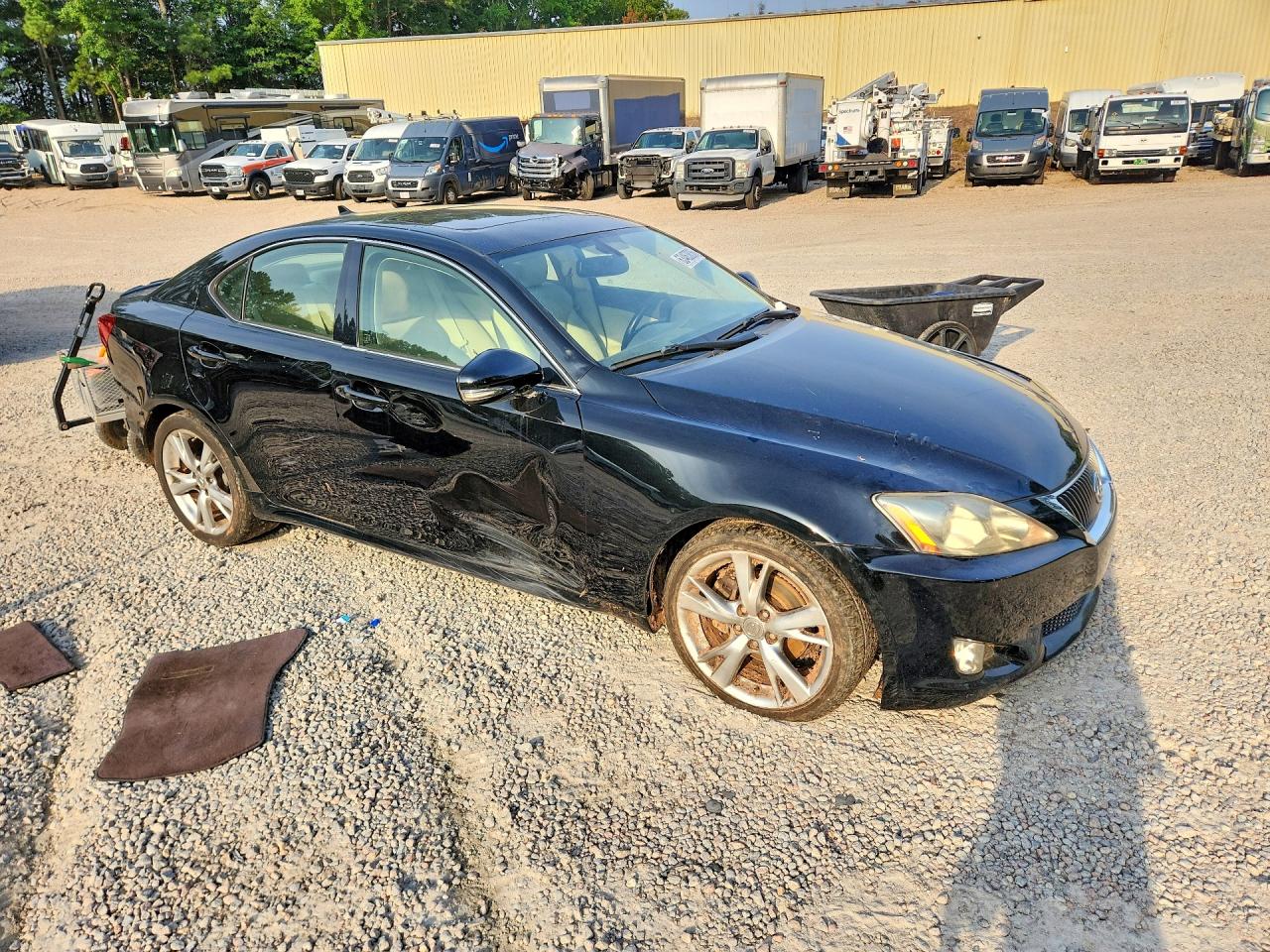 JTHBF5C26A5116677 · 2010 LEXUS IS 250 · 4/13